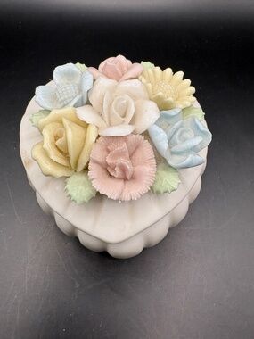 Vintage Flower Heart Shaped Trinket Box Ardalt Japan